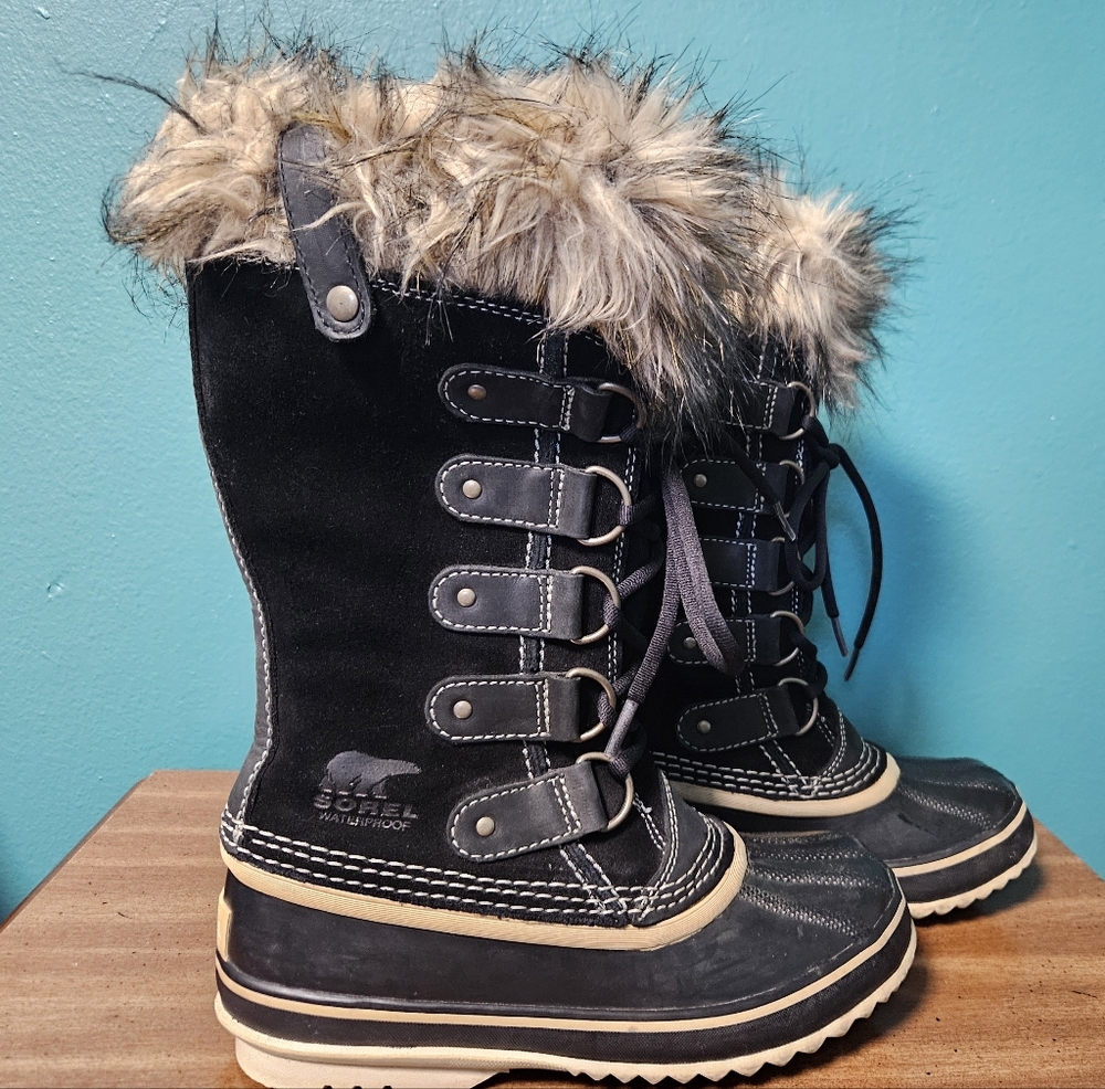 Sorel Joan of Arctic Women's Snow Boots  Fake Fur- Black, Size 5 US